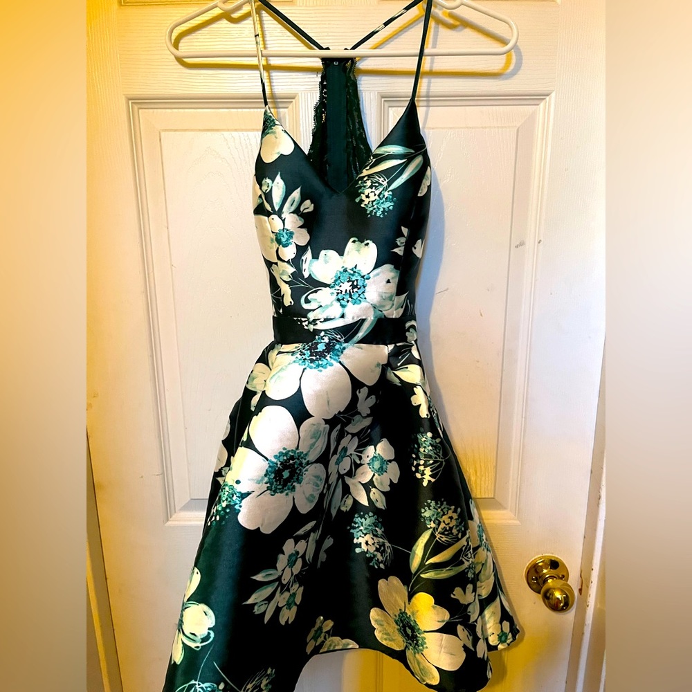B. Darlyn poofy green floral hoco dress